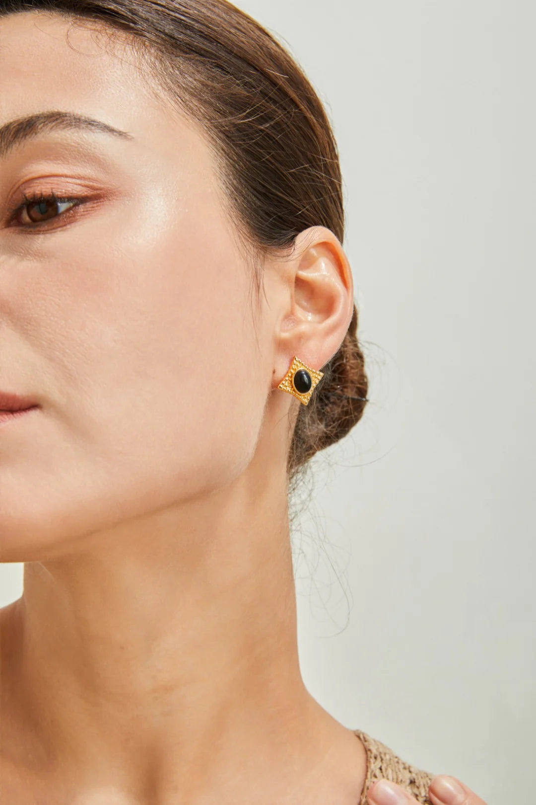 Vintage Gold Black Agate Stud Earrings